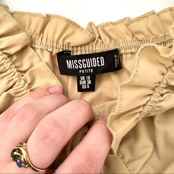 Beige Puffed Sleeves Corset Top - Picture 6 of 7